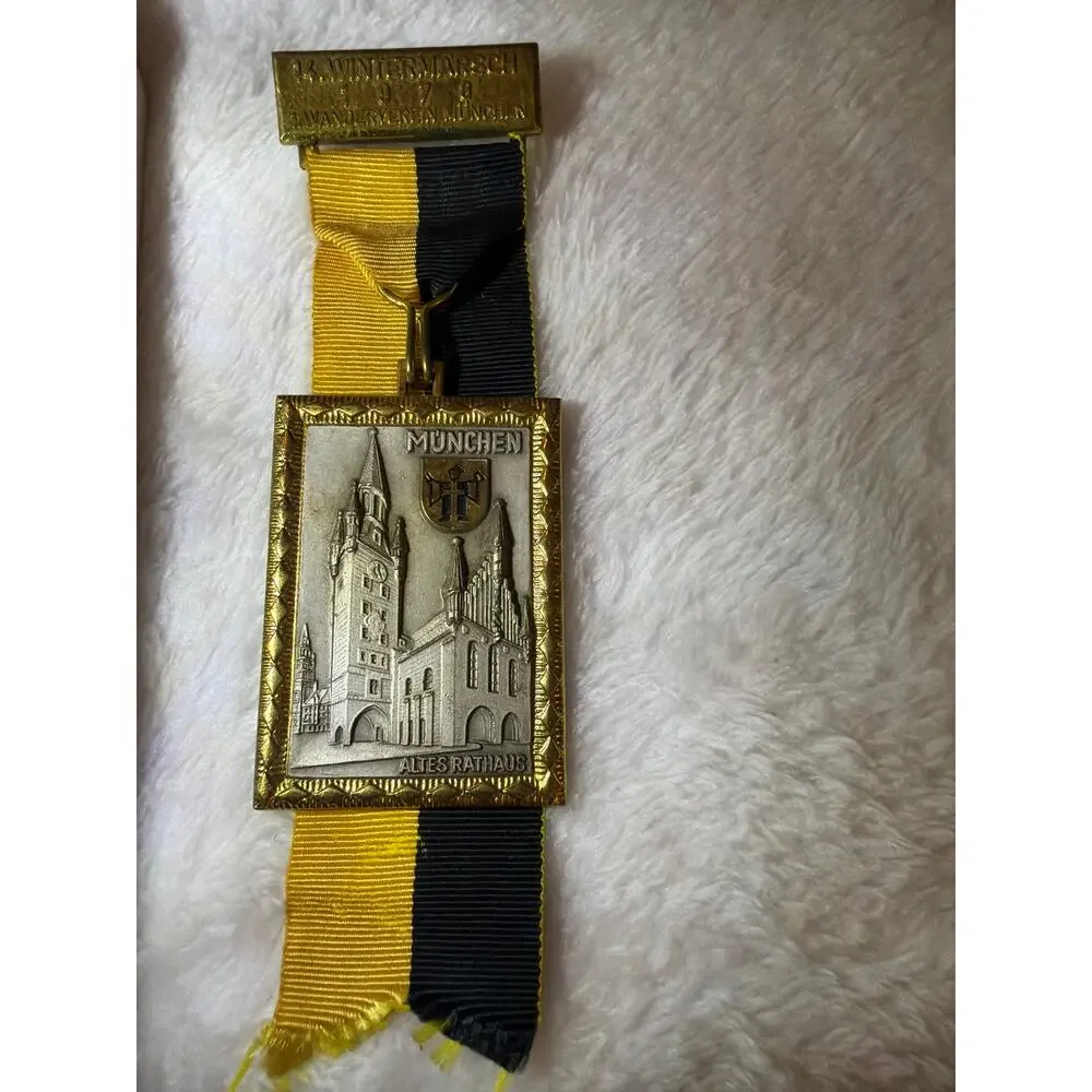 Unbranded vintage 1978